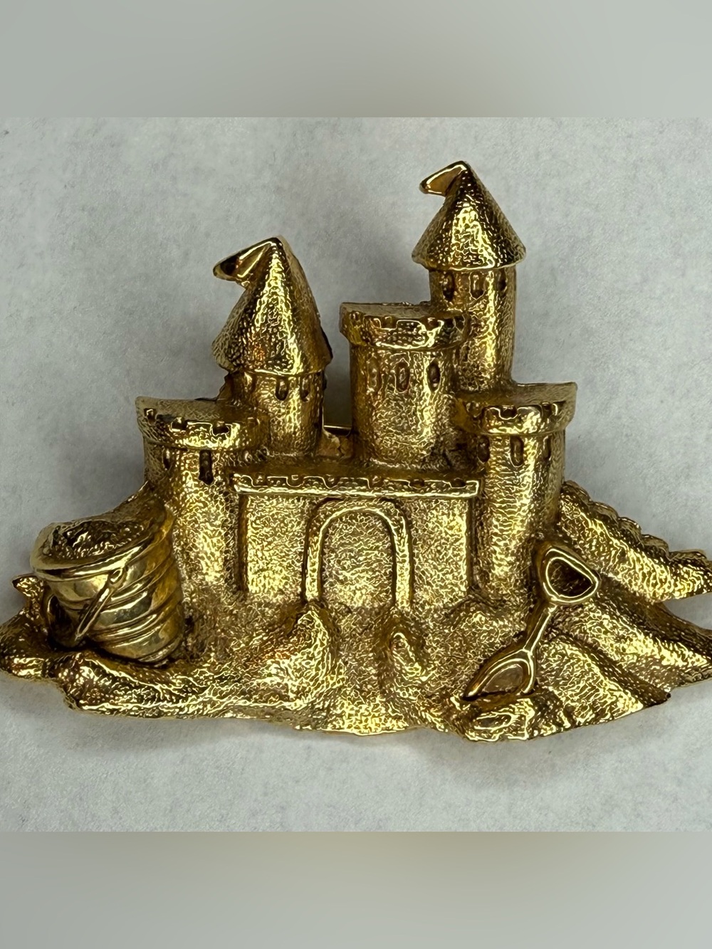 Gold Sandcastle Brooch Pin